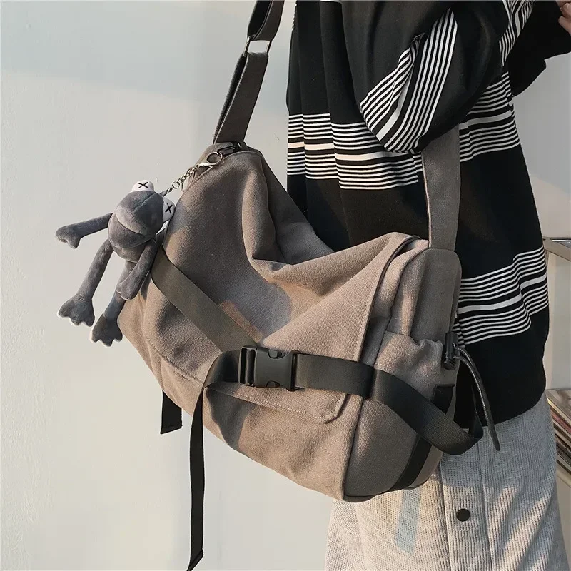 Solid Color Flip Cover Canvas  - đánh giá và giá Canvas Backpack Casual